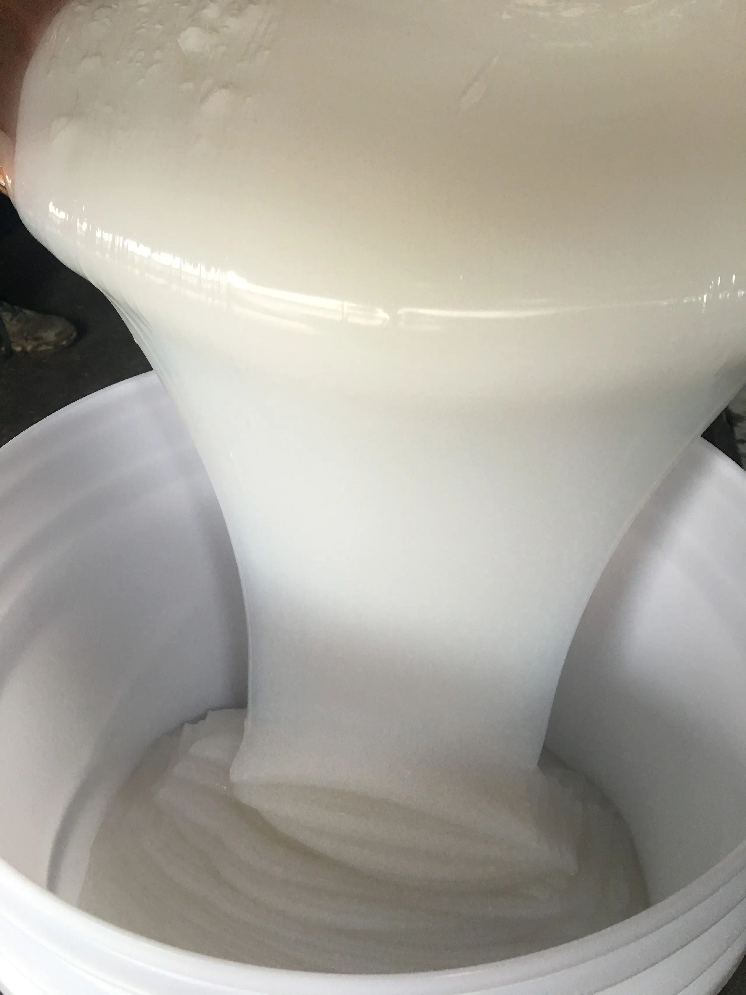 Thinner for silicone